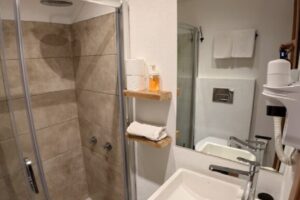 Accommodation Accommodation